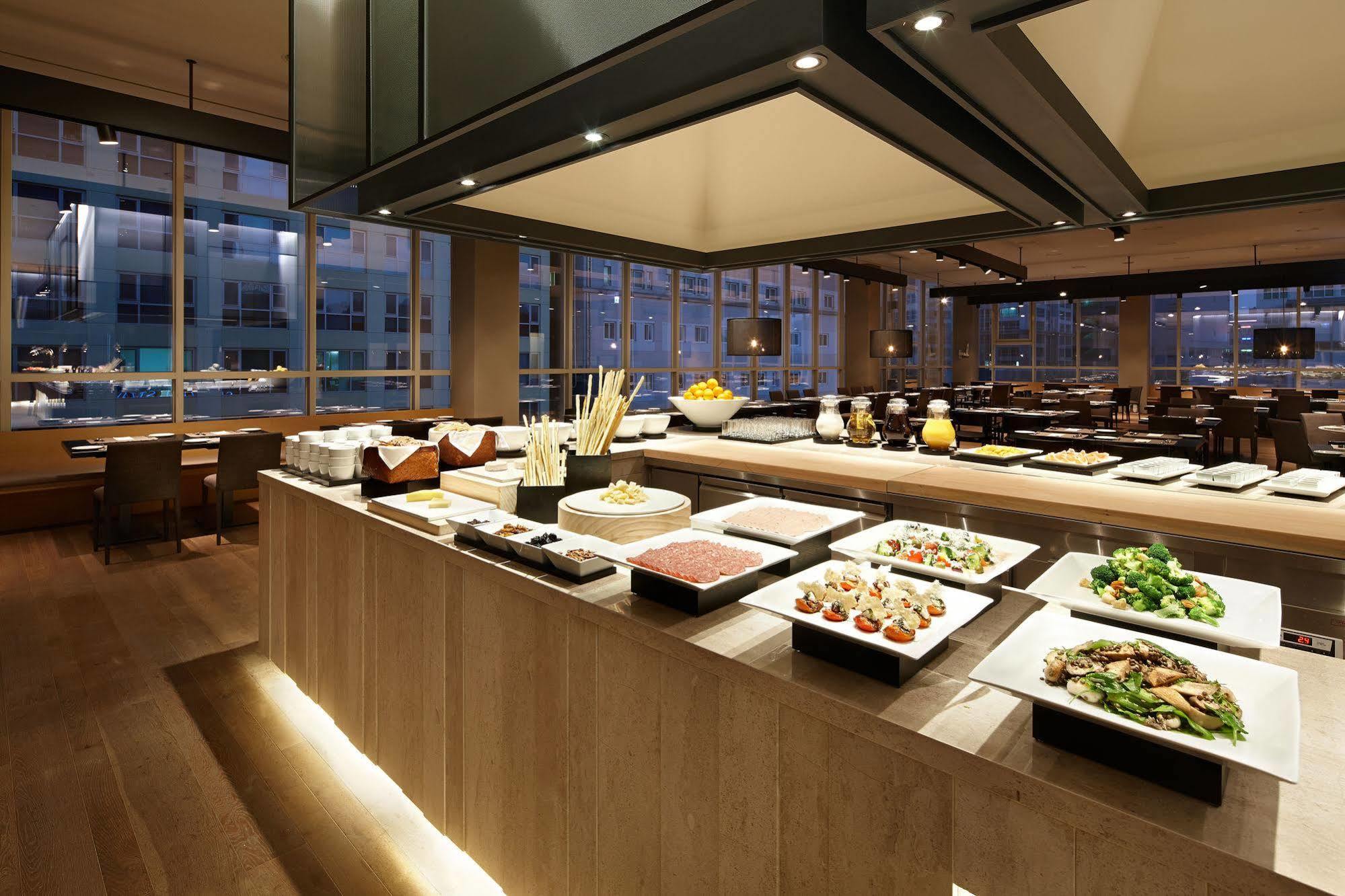 Shilla Stay Seodaemun Seoul Station Exteriör bild